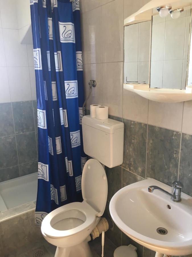 Apartmani Domenika Zuljana Exterior photo